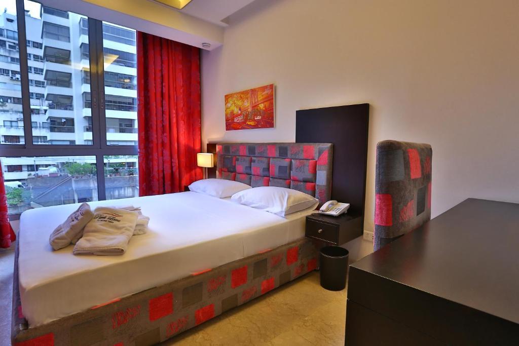 Park Lane Furnished Suites *
